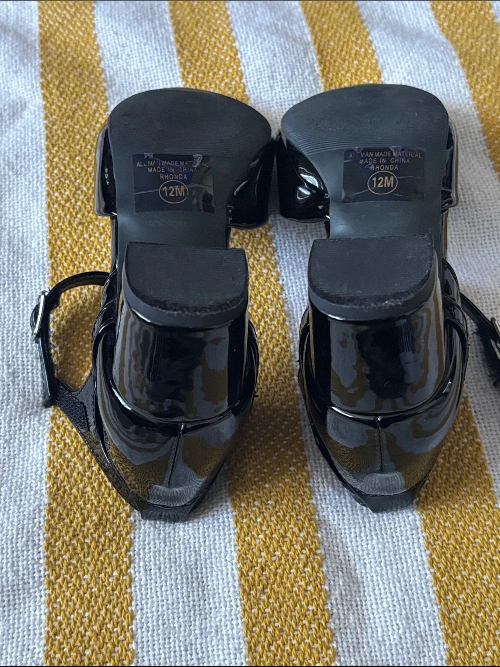 Girls’ Black Patent Dress Shoes